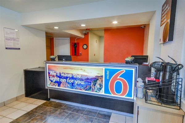 MOTEL 6 HUNTSVILLE TX (Huntsville)